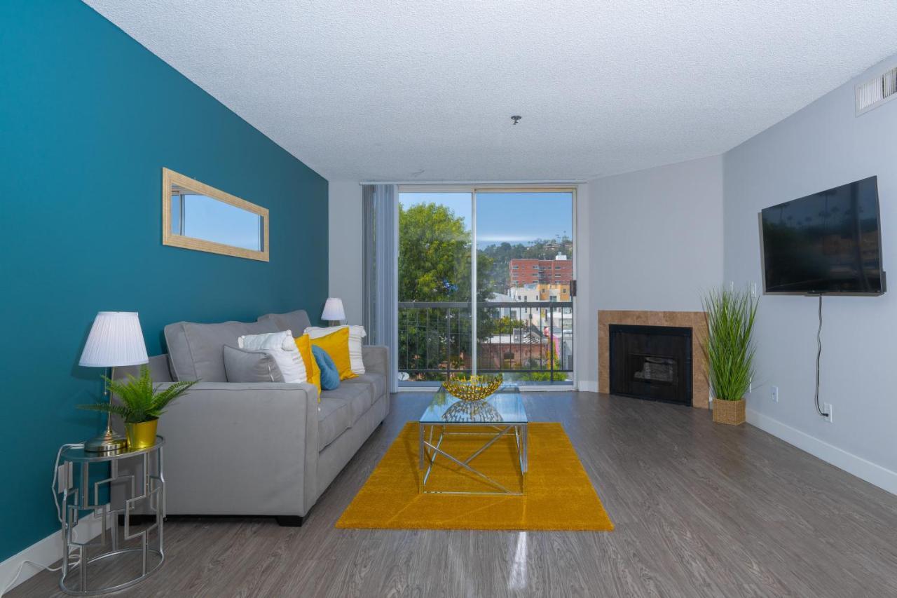 Universal Studios 8 Min Drive Two Bedroom Apartment With Free Parking لوس أنجلوس المظهر الخارجي الصورة